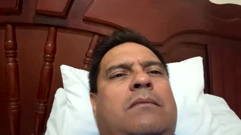 j0shua70 online show from November 1, 4:55 pm