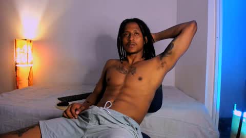 jaacksn online show from December 6, 12:02 am