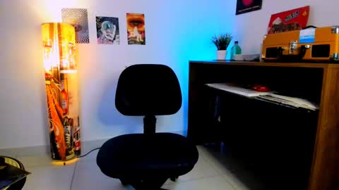 jaacksn online show from February 16, 4:53 am