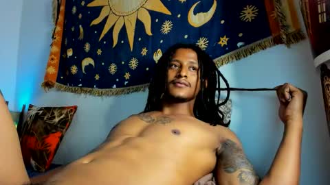 jaacksn online show from December 5, 10:00 am