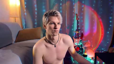 brestonsweet online show from December 17, 11:33 pm