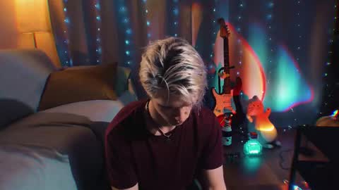 brestonsweet online show from December 21, 5:04 am