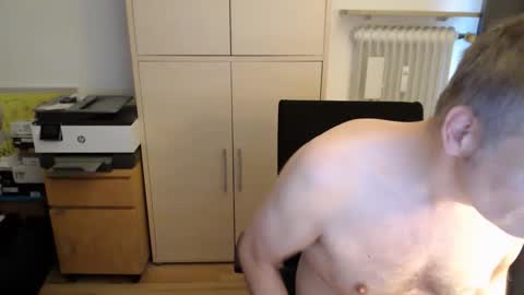 Snapshot of jackdus74 chatting on October 29, 3:37 pm jackdus74 online show from October 29, 3:37 pm