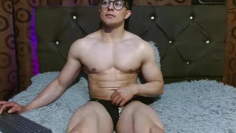 Jacke online show from February 14, 12:51 am