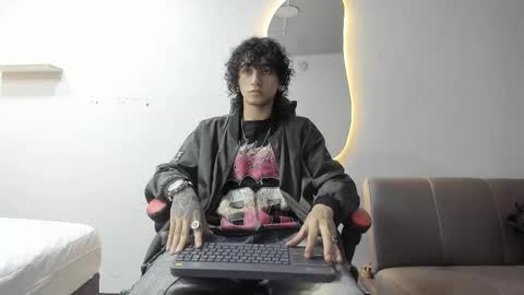 Jackes Taylor online show from February 22, 6:15 am