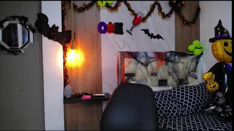 Snapshot of jackson_cr7 chatting on October 22, 4:27 am JAKSON online show from October 22, 4:27 am