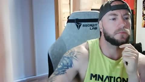 SomeAusCouple online show from January 27, 9:11 pm