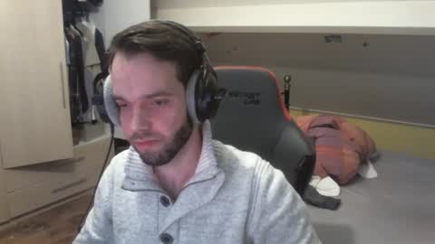 Jack online show from December 6, 9:13 pm