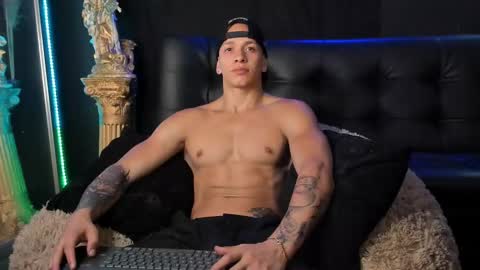 JACOB JAMES online show from February 26, 3:42 am