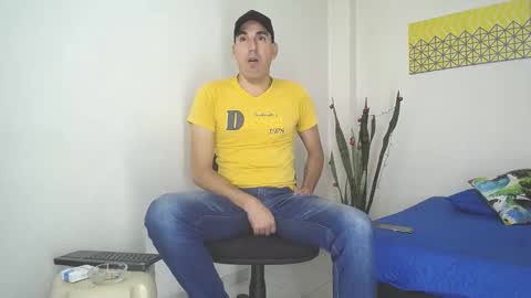 Jacob And Jayden online show from January 2, 7:07 pm