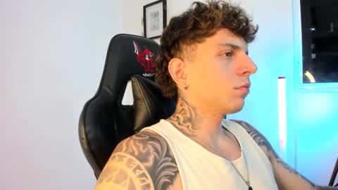 jacobb116 online show from March 4, 2:27 am