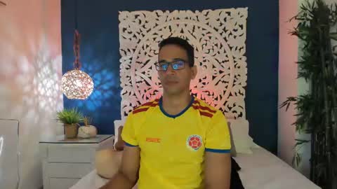 jacobdraven online show from June 19, 2:06 am