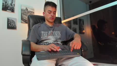 JACOB STONES online show from January 22, 6:31 am