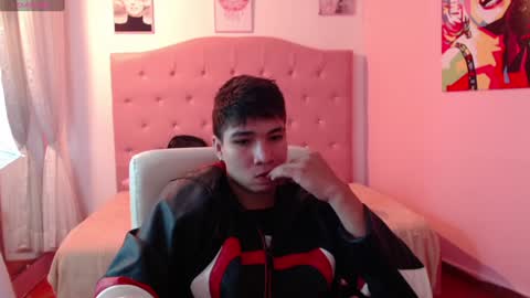 Jacob online show from December 17, 3:49 pm