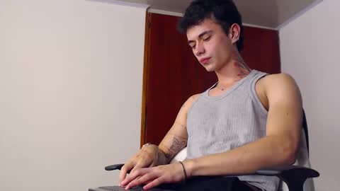 jaico_santos online show from October 23, 12:36 am
