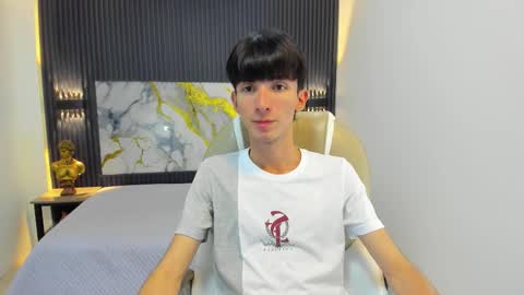 Snapshot of jake_evanss_ chatting on September 24, 7:56 pm JAKE online show from September 24, 7:56 pm