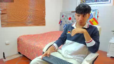jake_falcon online show from July 22, 11:35 am