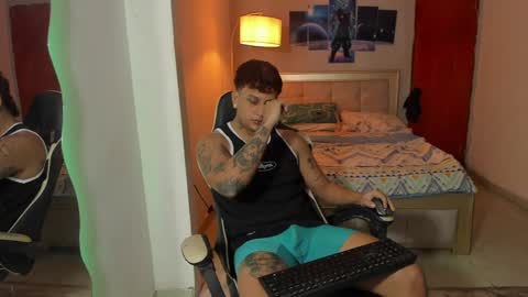 Snapshot of jake_pons chatting on January 23, 11:37 am Jake Pons online show from January 23, 11:37 am