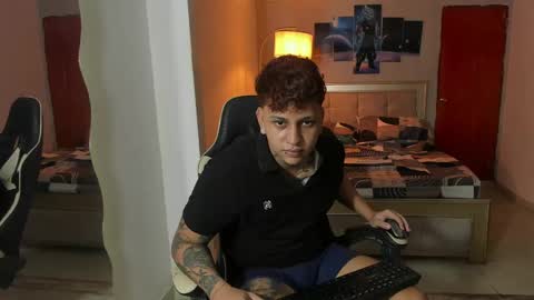 Snapshot of jake_pons chatting on February 15, 3:52 am Jake Pons online show from February 15, 3:52 am