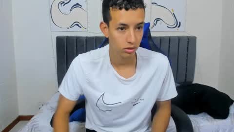 Hi guys im new 3 online show from December 7, 4:36 pm