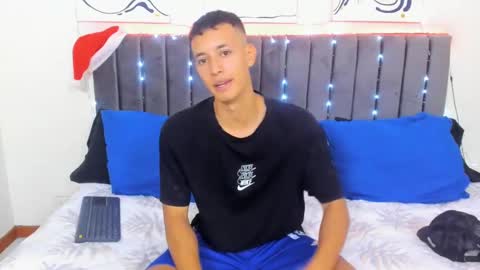 Hi guys im new 3 online show from December 28, 5:57 pm