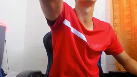 Hi guys im new 3 online show from February 5, 5:21 pm