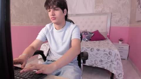 Jake online show from December 5, 1:51 pm