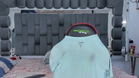 my name is sebas If you come here dont hesitate to say hello Im a guy who really likes having conversations and having hot online show from December 10, 11:54 am