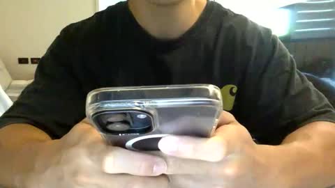 jamesmo820913 online show from October 6, 2:05 am