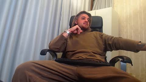 JamesMyers online show from December 18, 6:09 am