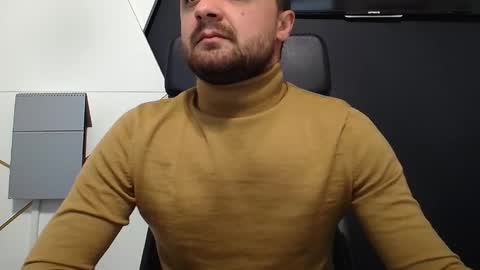 JamesMyers online show from November 12, 6:41 am