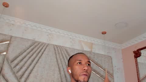 James  online show from December 18, 11:56 am