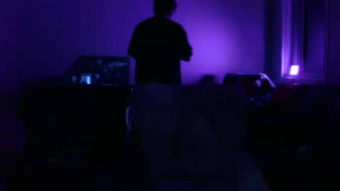 jameswolf777 online show from October 4, 12:21 pm