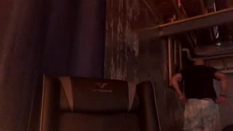 jamie19905 online show from December 28, 4:30 am