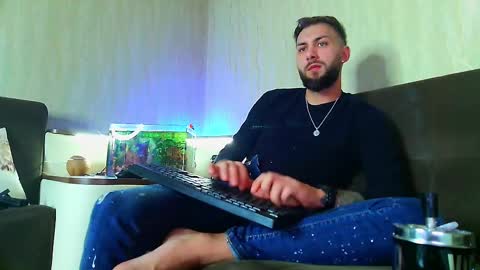 Robbie online show from March 8, 4:31 am