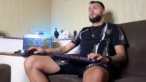 Robbie online show from September 22, 6:46 am