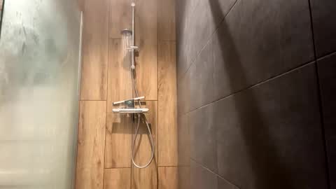 jan0203 online show from October 13, 9:10 pm