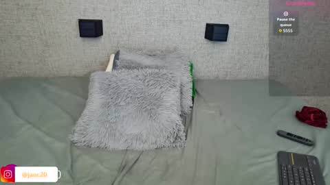 Jaor Owens online show from February 7, 10:59 pm