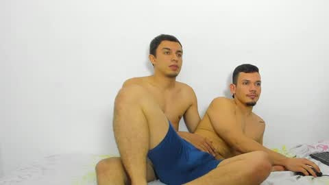 jason_and_diego online show from April 2, 5:48 am