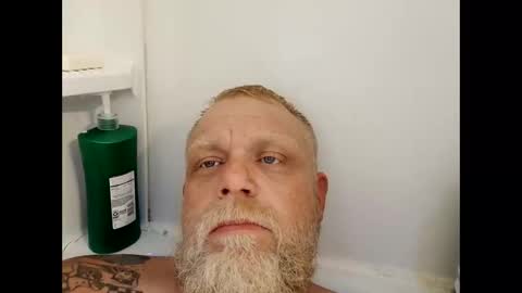 jasongriffey42 online show from November 12, 8:14 pm