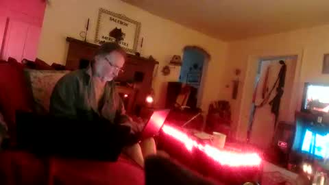 Snapshot of jasonreloaded694u chatting on October 23, 8:45 pm Jason online show from October 23, 8:45 pm