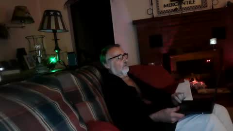 Snapshot of jasonreloaded694u chatting on January 31, 9:59 am Jason online show from January 31, 9:59 am