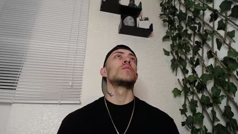 Snapshot of jasson_king01 chatting on January 21, 2:22 am JKing  online show from January 21, 2:22 am