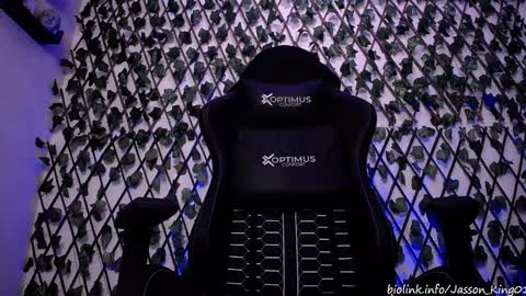 Snapshot of jasson_king01 chatting on September 22, 10:26 am JKing  online show from September 22, 10:26 am