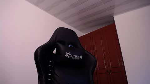 JKing  online show from April 11, 12:41 pm