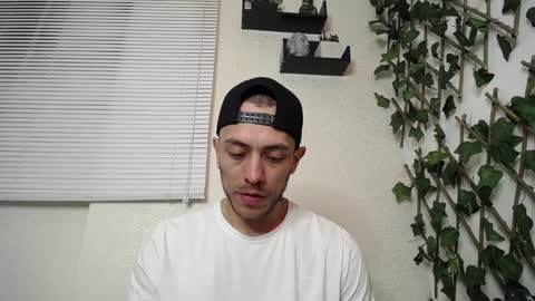 Snapshot of jasson_king01 chatting on January 23, 1:08 am JKing  online show from January 23, 1:08 am