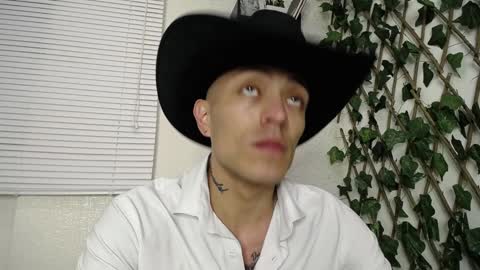 Snapshot of jasson_king01 chatting on January 12, 2:14 am JKing  online show from January 12, 2:14 am