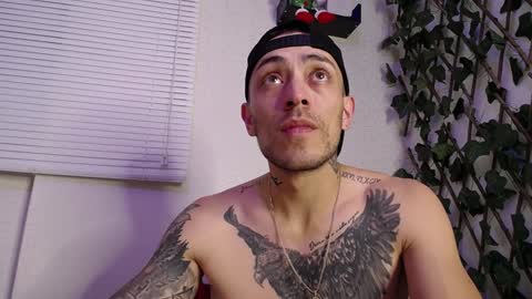 Snapshot of jasson_king01 chatting on December 18, 2:53 am JKing  online show from December 18, 2:53 am