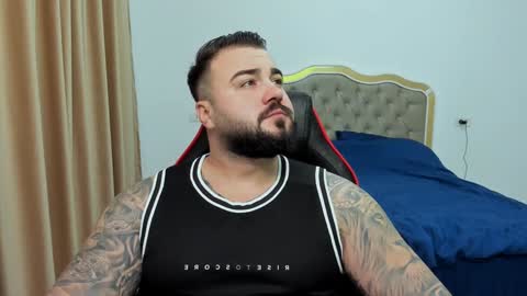  Javi  online show from December 30, 8:47 pm