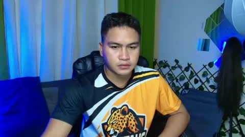 JL online show from April 1, 11:34 am